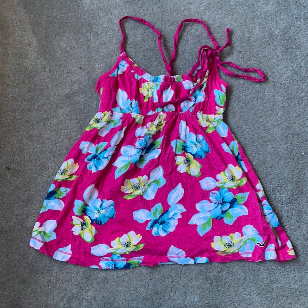 Hollister floral tie top